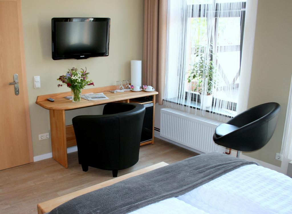 Pension "Westphal'S" Wismar Quarto foto